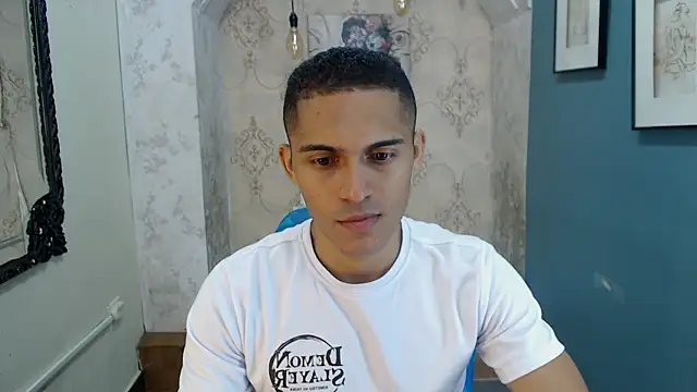 Snapshot of Derek_Storm_ chatting on November 14, 2025, 10:41 am Derek Storm online show from November 14, 2025, 10:41 am