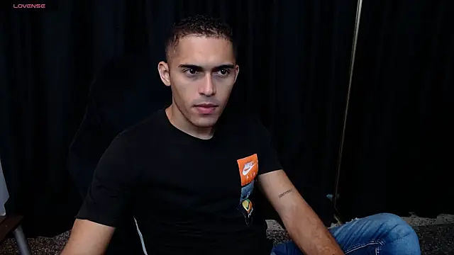 Snapshot of Derek_Storm_ chatting on November 15, 2025, 10:52 am Derek Storm online show from November 15, 2025, 10:52 am