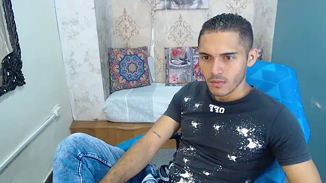 Snapshot of Derek_Storm_ chatting on November 20, 2025, 10:16 am Derek Storm online show from November 20, 2025, 10:16 am