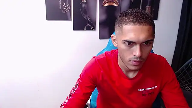 Snapshot of Derek_Storm_ chatting on November 10, 2025, 11:48 am Derek Storm online show from November 10, 2025, 11:48 am