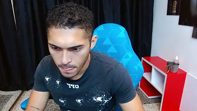 Derek Storm  online show from December 22, 2025, 12:38 pm