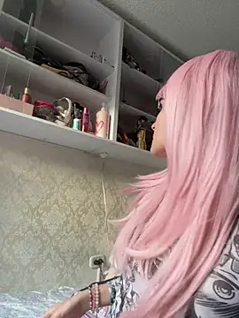 PinkyFairy online show from May 10, 2026, 11:47 am