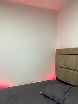 EmilyNoir1 online show from November 9, 2025, 3:16 pm