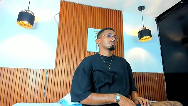 Darwin mayo online show from October 30, 2025, 5:21 pm