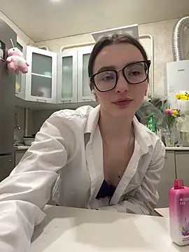 ZariaFlame online show from March 17, 2026, 10:35 pm