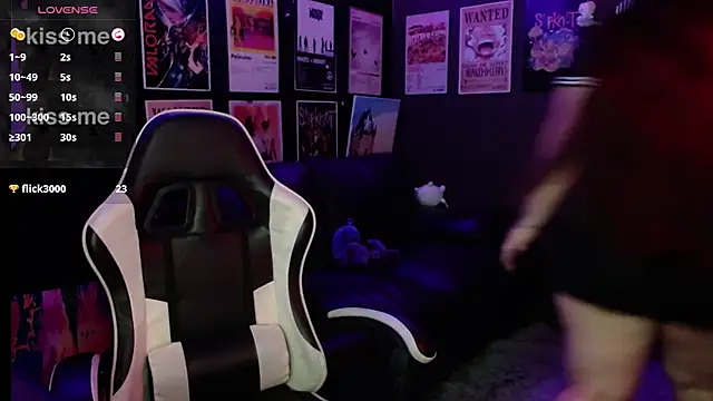 Snapshot of Ravendark_ chatting on November 28, 2025, 9:04 pm Ravendark online show from November 28, 2025, 9:04 pm