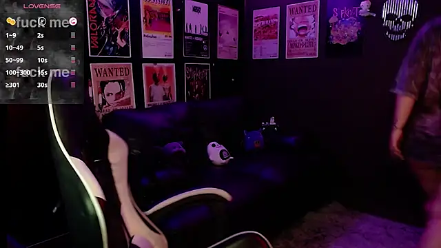 Snapshot of Ravendark_ chatting on November 6, 2025, 10:36 pm Ravendark online show from November 6, 2025, 10:36 pm