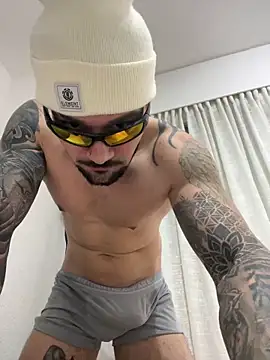 penebunny online show from March 6, 2026, 11:27 am