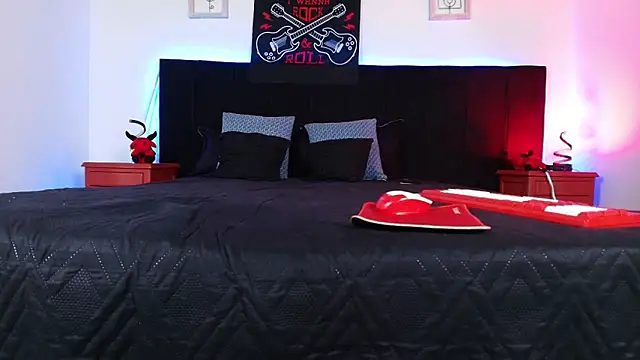 Alisse Moore online show from March 5, 2026, 12:24 pm