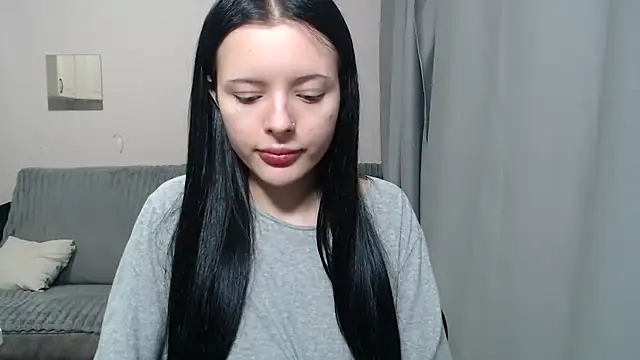 EvaXanny online show from September 30, 2025, 12:44 pm