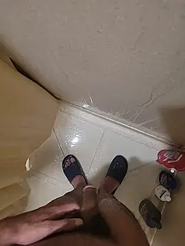 Snapshot of catluvr999 chatting on March 26, 2026, 12:53 am catluvr999 online show from March 26, 2026, 12:53 am