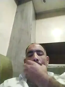 Snapshot of salimbasha chatting on May 10, 2026, 3:21 am salimbasha online show from May 10, 2026, 3:21 am