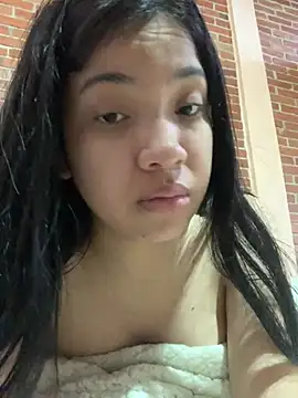 ashleyy20 online show from July 27, 2026, 4:36 pm