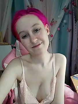 Snapshot of Fuzzy_Unicorn chatting on November 10, 2025, 7:08 pm Fuzzy Unicorn online show from November 10, 2025, 7:08 pm