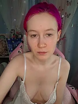 Snapshot of Fuzzy_Unicorn chatting on May 12, 2026, 10:54 am Fuzzy Unicorn online show from May 12, 2026, 10:54 am