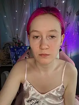 Snapshot of Fuzzy_Unicorn chatting on May 19, 2026, 10:55 am Fuzzy Unicorn online show from May 19, 2026, 10:55 am