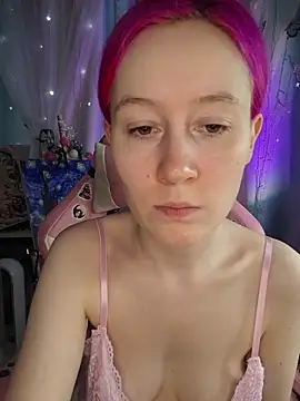 Snapshot of Fuzzy_Unicorn chatting on May 15, 2026, 11:30 am Fuzzy Unicorn online show from May 15, 2026, 11:30 am