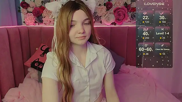 AnimeAlica18 online show from November 1, 2025, 2:18 am