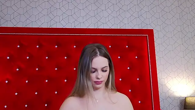 Snapshot of Ellsa_Jean_ chatting on December 1, 2025, 5:08 am Ellsa Jean online show from December 1, 2025, 5:08 am