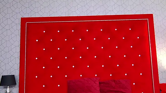 Snapshot of Ellsa_Jean_ chatting on November 3, 2025, 5:01 am Ellsa Jean online show from November 3, 2025, 5:01 am