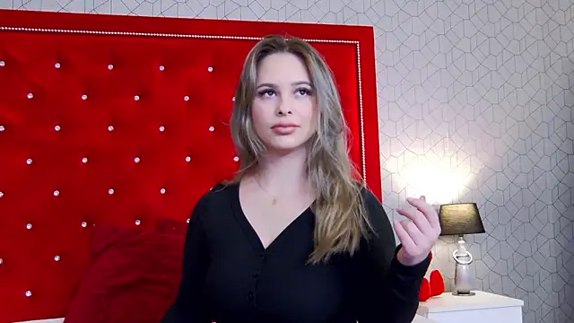 Snapshot of Ellsa_Jean_ chatting on November 18, 2025, 3:21 am Ellsa Jean online show from November 18, 2025, 3:21 am