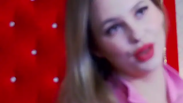 Snapshot of Ellsa_Jean_ chatting on November 10, 2025, 5:12 am Ellsa Jean online show from November 10, 2025, 5:12 am