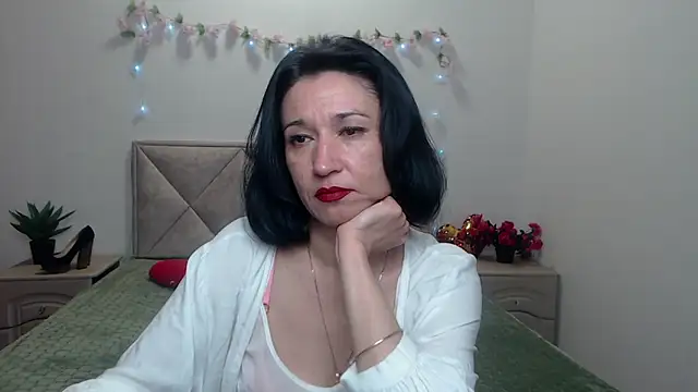 Snapshot of CameronEnns chatting on May 3, 2026, 6:40 am CameronEnns online show from May 3, 2026, 6:40 am
