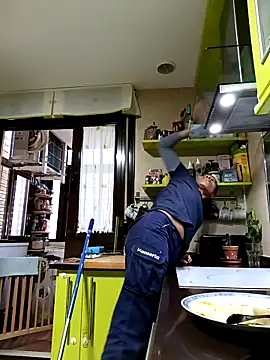 Flacidas online show from December 3, 2025, 2:16 pm