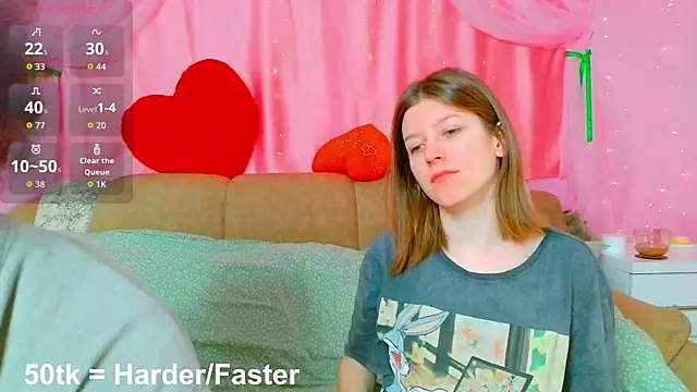 Marinaxmonroe online show from May 9, 2026, 11:46 am