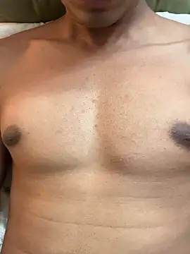 Snapshot of alwayshotandbig chatting on April 12, 2026, 5:05 pm alwayshotandbig online show from April 12, 2026, 5:05 pm