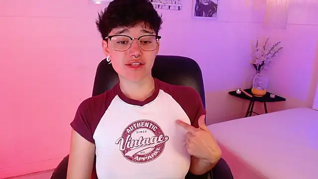 jeroharper online show from November 25, 2025, 4:07 pm