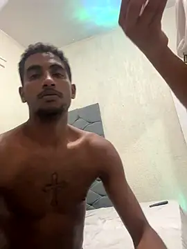 DiamanteNegro- online show from November 15, 2025, 10:25 pm