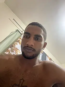 DiamanteNegro- online show from February 22, 2026, 6:53 pm