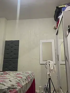 DiamanteNegro- online show from February 12, 2026, 6:02 am