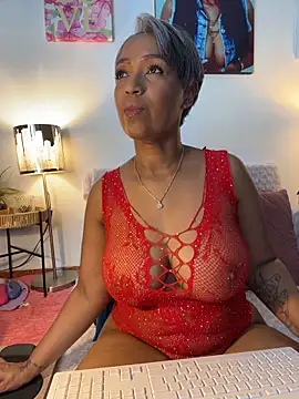 skarlleth 11 online show from March 28, 2026, 2:40 pm