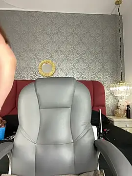 Katie shuangs online show from April 24, 2026, 11:51 pm