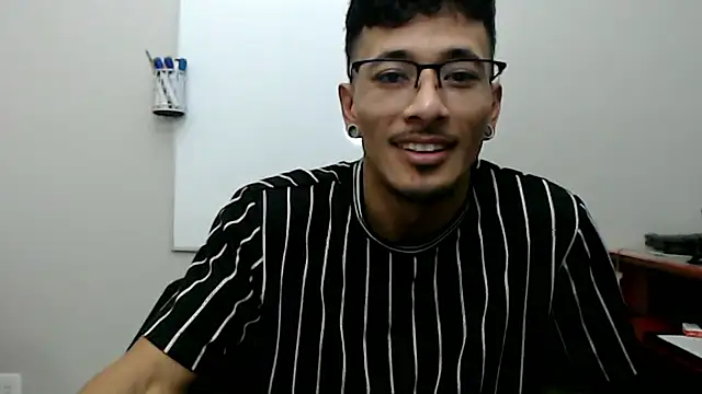 tanjir020 online show from February 12, 2026, 8:14 am