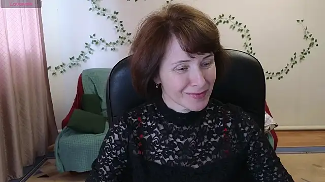 Lia Tito online show from April 22, 2026, 10:22 am