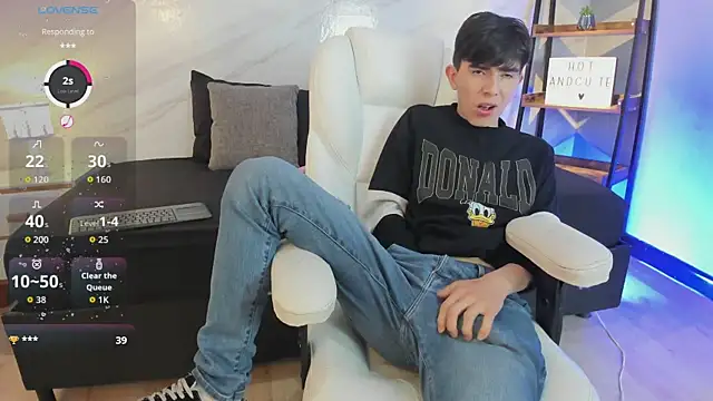 Snapshot of mathias_saenz chatting on November 27, 2025, 7:25 pm mathias saenz online show from November 27, 2025, 7:25 pm