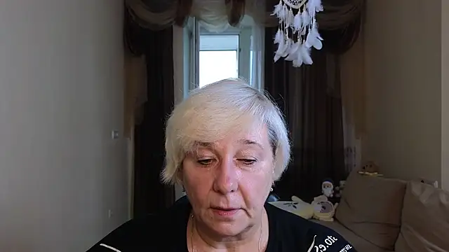 Milana Milky online show from October 17, 2025, 5:00 am