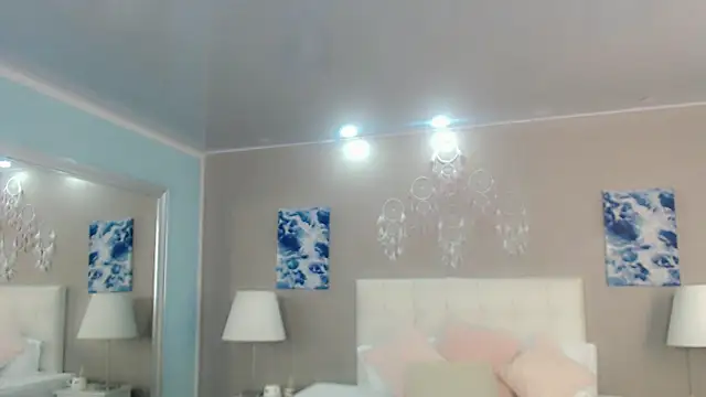 maddissonivanova online show from March 12, 2026, 6:56 pm