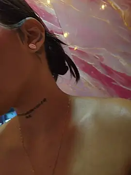 Lorena Mcfly online show from April 21, 2026, 11:28 am