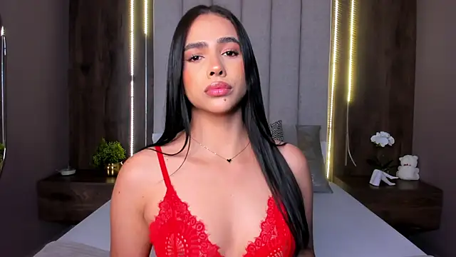 Snapshot of LucySalvatore_ chatting on September 11, 2025, 8:20 pm LucySalvatore online show from September 11, 2025, 8:20 pm