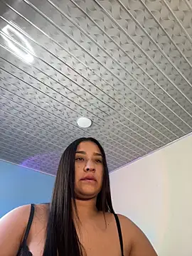 BELLAALEJA online show from October 15, 2025, 7:22 pm