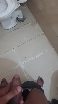 Snapshot of indoreboy1 chatting on October 25, 2025, 5:06 am indoreboy1 online show from October 25, 2025, 5:06 am