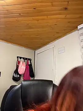 Karen18 boobs online show from February 27, 2026, 3:40 am