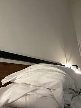 Snapshot of iriebusty chatting on November 17, 2025, 6:23 pm iriebusty online show from November 17, 2025, 6:23 pm