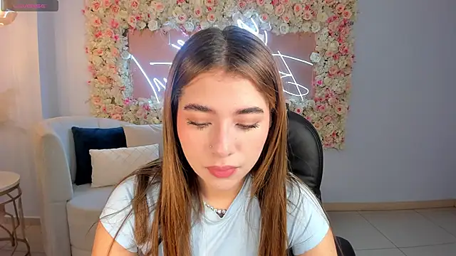 Snapshot of IbizaJacobs chatting on November 4, 2025, 12:42 pm IbizaJacobs online show from November 4, 2025, 12:42 pm