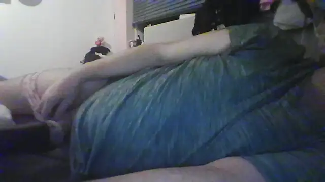 Snapshot of JasperGeil chatting on February 10, 2026, 10:42 pm JasperGeil online show from February 10, 2026, 10:42 pm