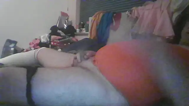 Snapshot of JasperGeil chatting on January 10, 2026, 11:00 pm JasperGeil online show from January 10, 2026, 11:00 pm